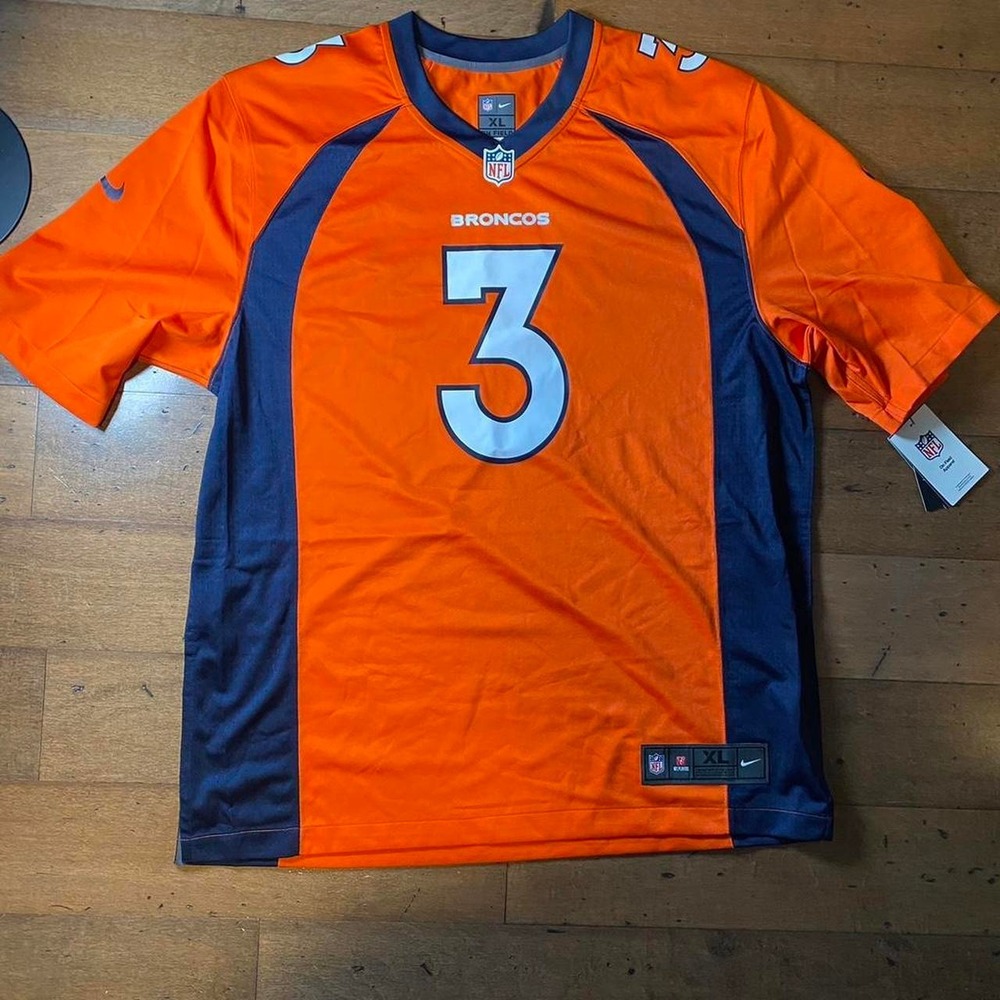 Nike Russel Wilson Broncos orange jersey Size XL